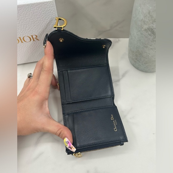 🔥DIOR•Oblique Lotus Compact Wallet - Picture 5 of 9